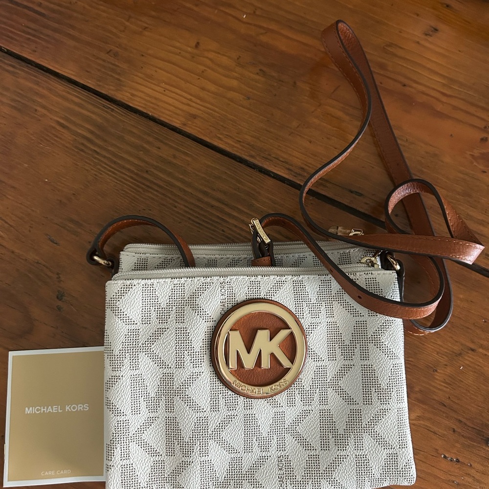 Michael Kors White and Brown Crossbody Bag with Signature Monogram - Picture 3 of 6